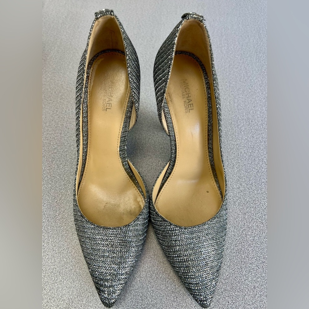 Michael Kors D’Orsay Pumps